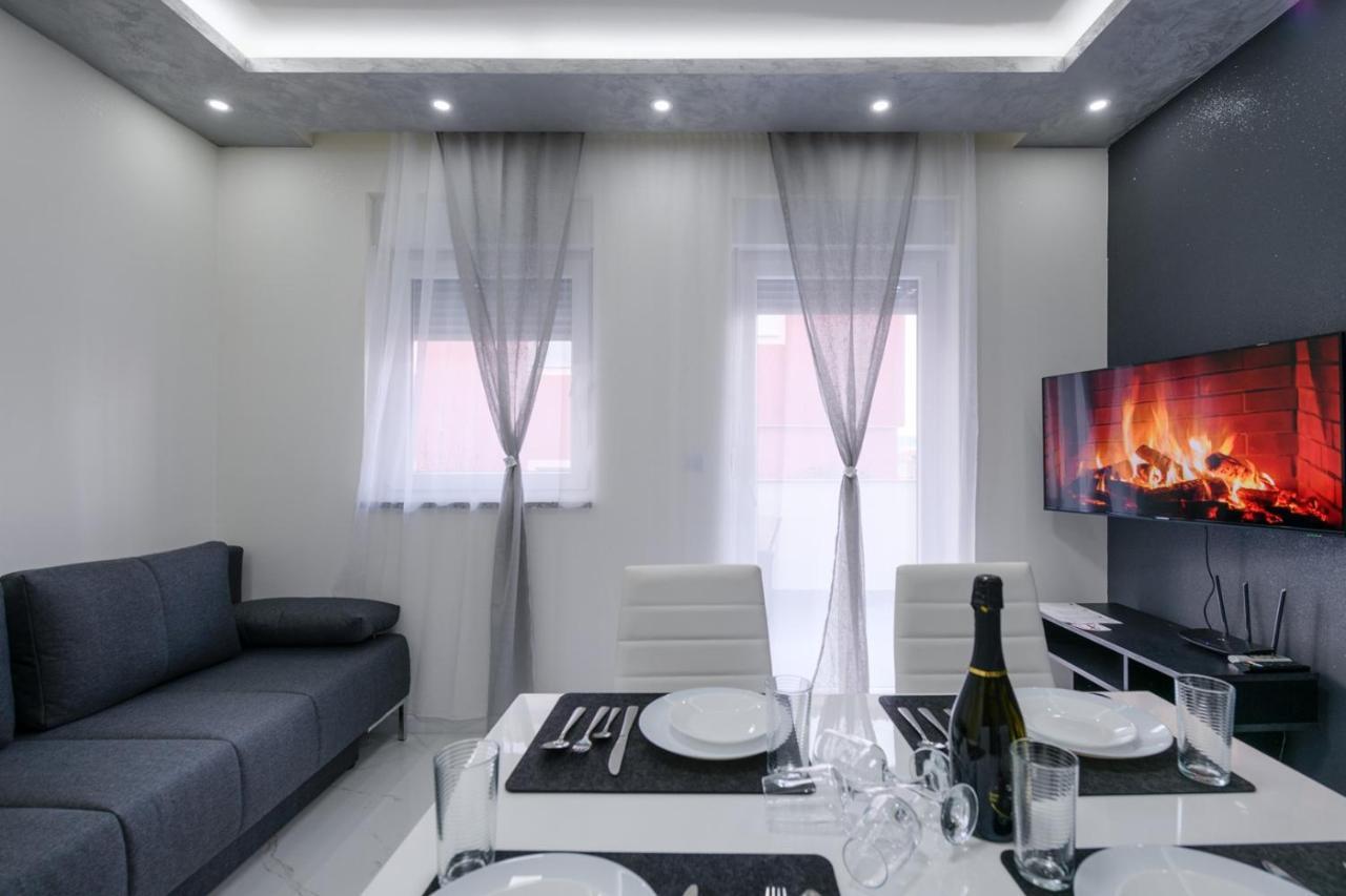 Complex Villa White Pula Extérieur photo