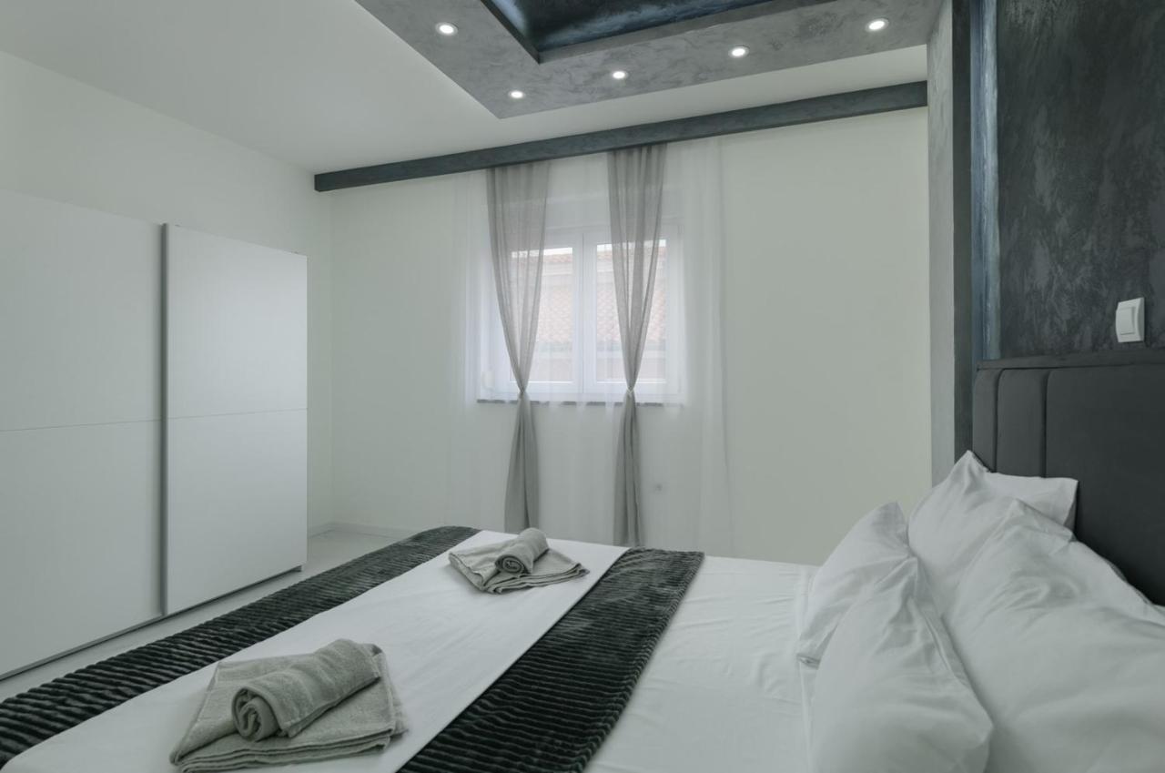 Complex Villa White Pula Extérieur photo